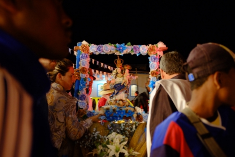 Procession de vénération de la Vierge
Festivités de Notre Dame de Rosario, 5-8 juillet 2013
ville de Serro, état du Minas Gerais, Brésil
